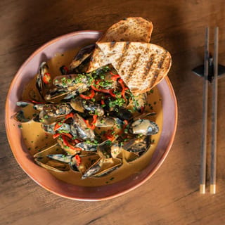 Tom KHA mussels