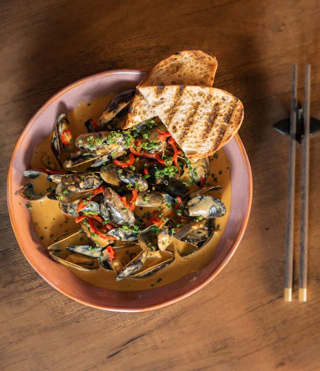 Tom KHA mussels